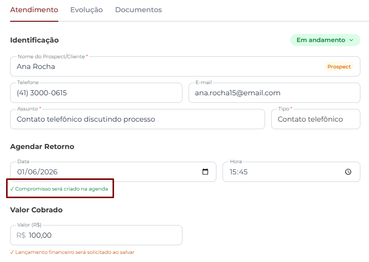 Bloco Agendar Retorno da janela Novo Atendimento com Data 01/06/2026 e Hora 15:45 preenchidas, exibindo a mensagem verde Compromisso será criado na agenda logo abaixo dos campos