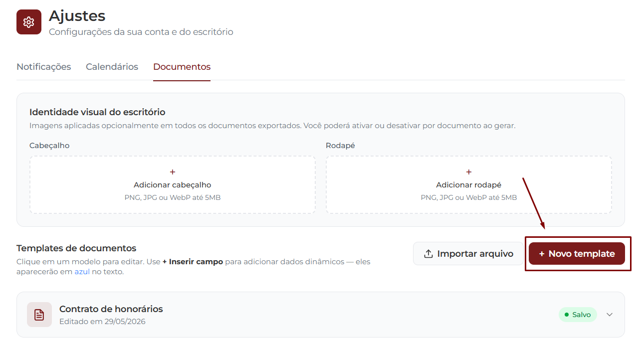 Aba Documentos em Ajustes exibindo o card Identidade visual do escritório no topo e a seção Templates de documentos abaixo, com o botão + Novo template em vinho destacado em vermelho no canto superior direito ao lado do botão Importar arquivo