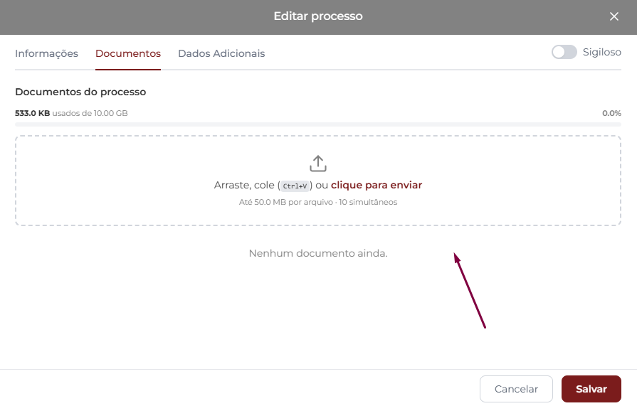 Aba Documentos da janela Editar processo com a barra de cota de armazenamento no topo, a zona de envio pontilhada com os textos Arraste, cole (Ctrl+V) ou clique para enviar, e a mensagem Nenhum documento ainda abaixo