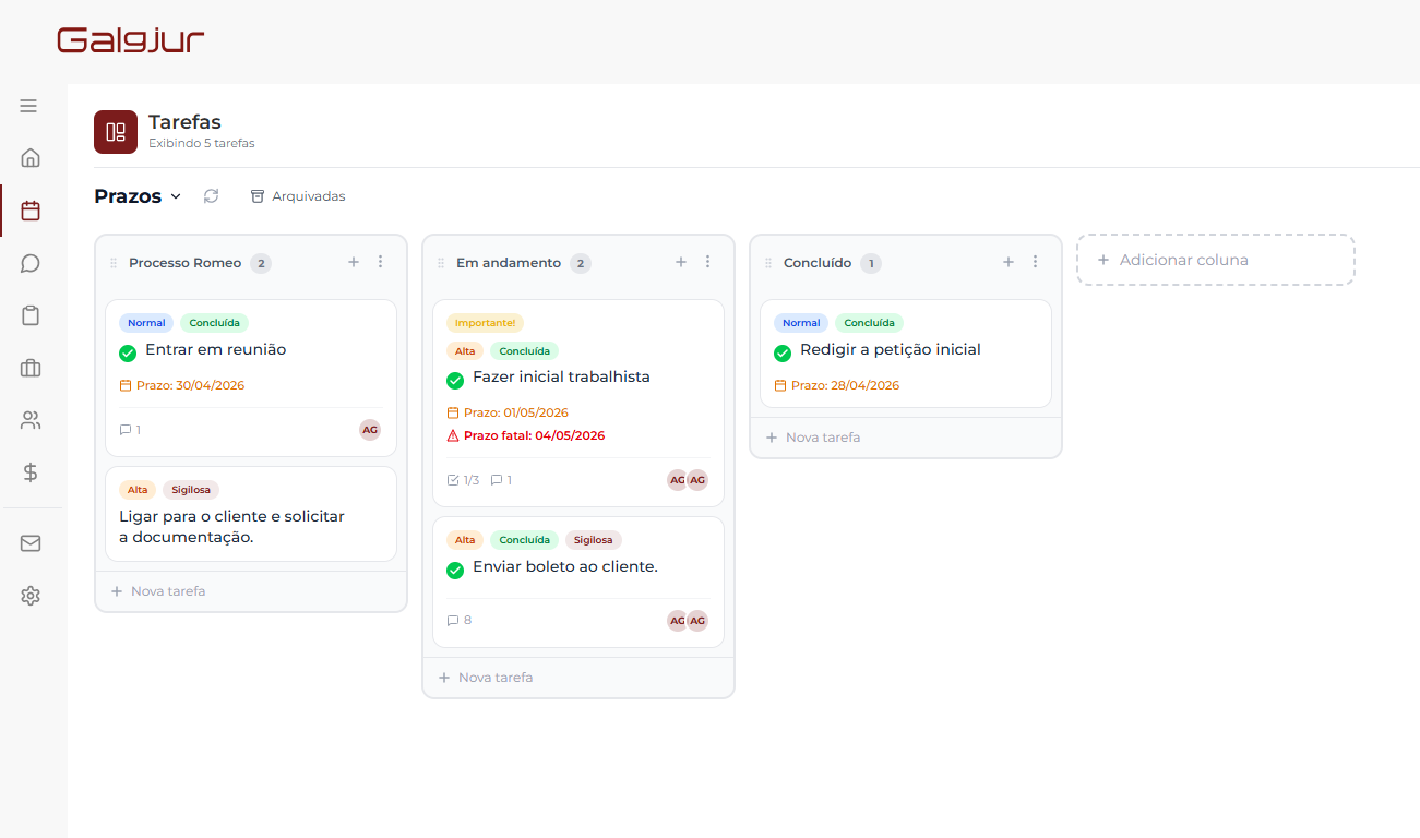 Quadro Kanban do Galgjur exibindo três colunas (Processo Romeo, Em andamento, Concluído) com vários cartões de tarefas mostrando etiquetas, prazos e responsáveis